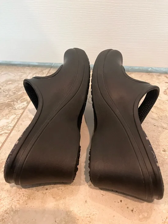 Crocs Frances Mary Jane Wedge Mule Slip On Shoes Black Comfort Women’s Size 9 - Picture 7 of 12